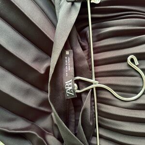 Zara Black Pleated Skirt